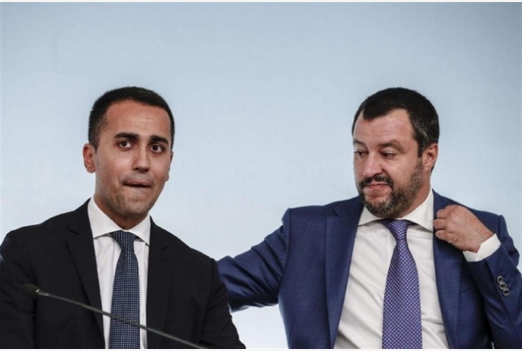[Il caso] Nella guerra dei dossier, spunta la contro intelligence grillina. Salvini: “Non ho documenti segreti”