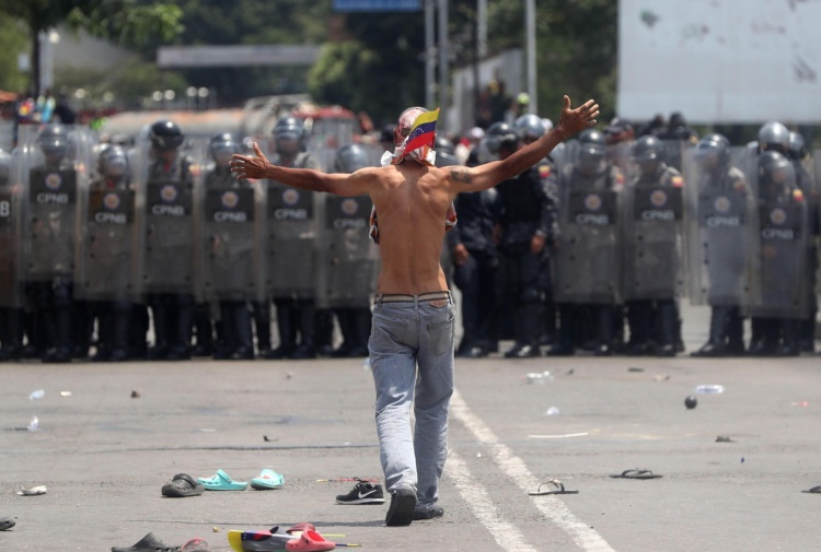 Perché in Venezuela il cambio di regime è una fake news – L’analisi di Alberto Negri